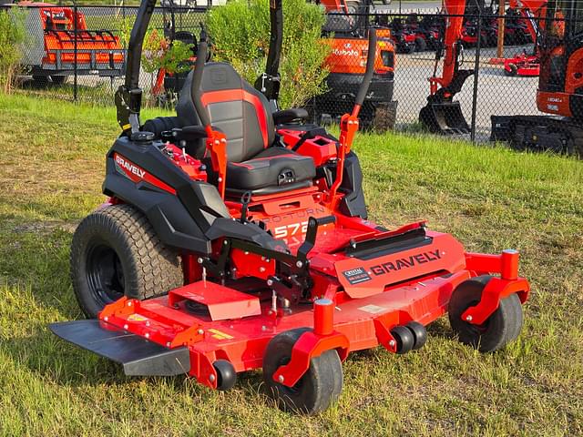 Image of Gravely Pro-Turn 572 equipment image 1