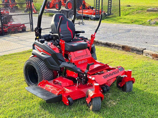 Image of Gravely Pro-Turn 660 equipment image 2