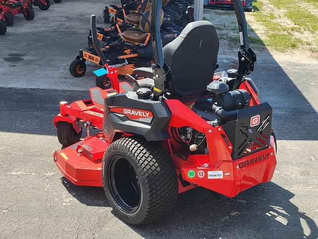 Image of Gravely Pro-Turn 660 equipment image 4