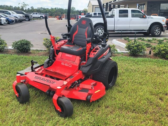 Image of Gravely Pro-Turn 600 equipment image 1