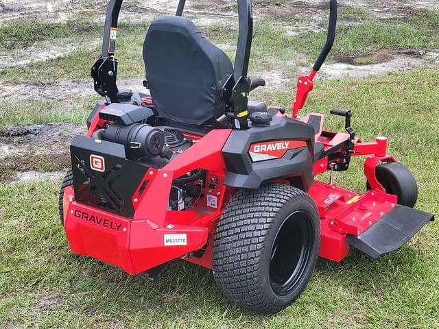 Image of Gravely Pro-Turn 660 equipment image 4