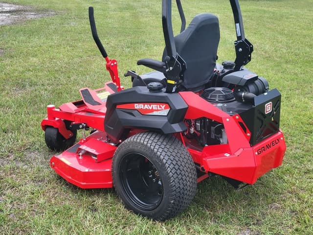 Image of Gravely Pro-Turn 600 equipment image 3