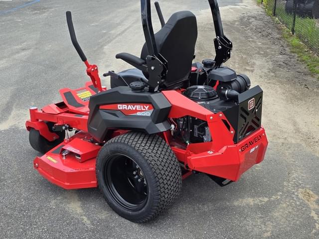 Image of Gravely Pro-Turn 660 equipment image 3