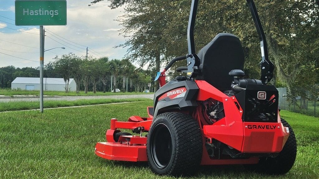 2026 Gravely Pro-Turn 600 Equipment Image0
