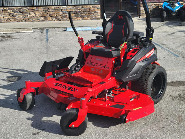 Image of Gravely Pro-Turn 672 equipment image 1