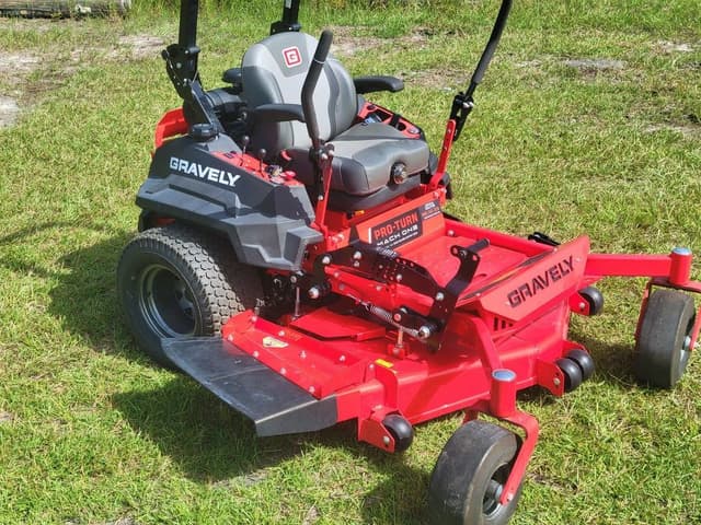 Image of Gravely Pro-Turn Mach One equipment image 2