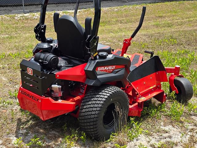 Image of Gravely Pro-Turn Mach One equipment image 2