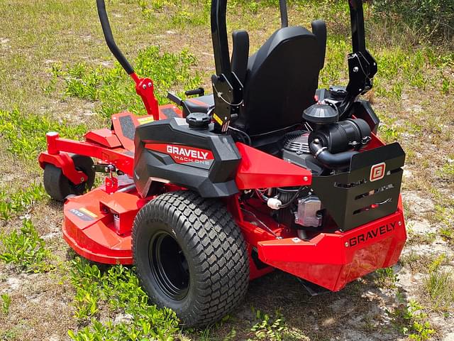 Image of Gravely Pro-Turn Mach One equipment image 3