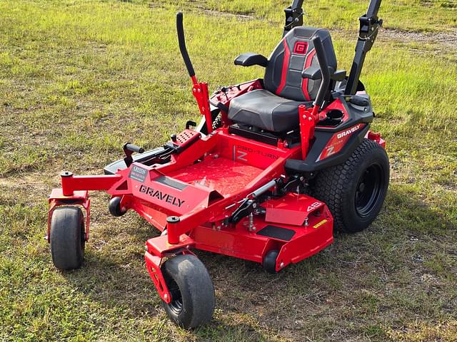 Image of Gravely Pro-Turn Z equipment image 1