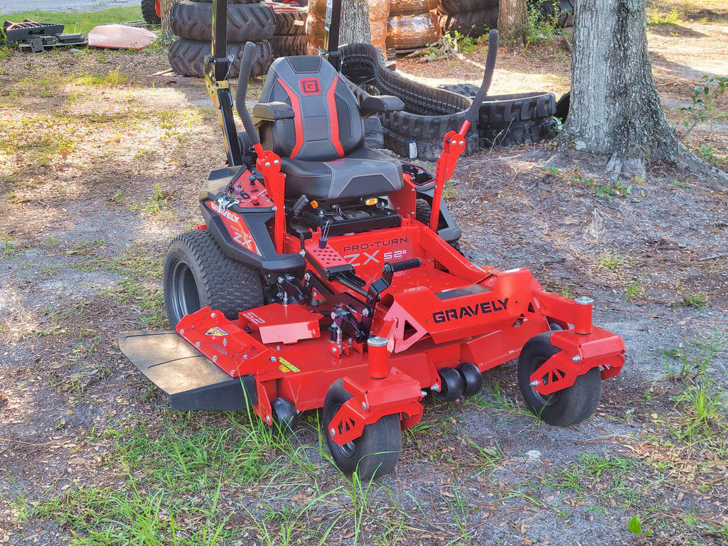 2026 Gravely Pro-Turn ZX 52 Equipment Image0