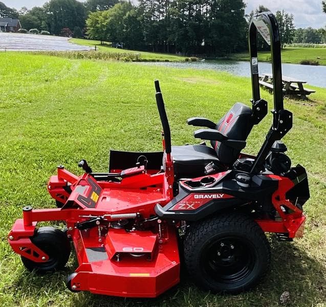 Image of Gravely Pro-Turn ZX 60 equipment image 1