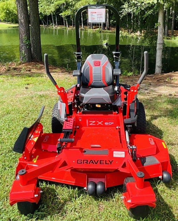 Image of Gravely Pro-Turn ZX 60 equipment image 2