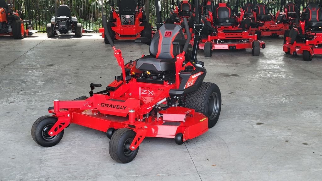 2026 Gravely Pro-Turn ZX 60 Equipment Image0