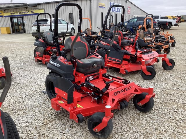 Image of Gravely Pro-Turn 160 equipment image 1