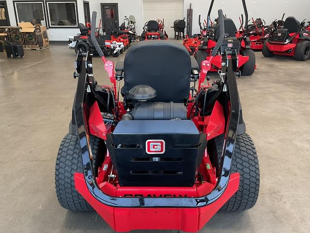 Image of Gravely Pro-Turn 360 equipment image 3