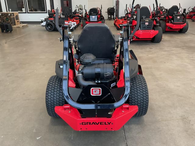 Image of Gravely Pro-Turn ZX equipment image 3