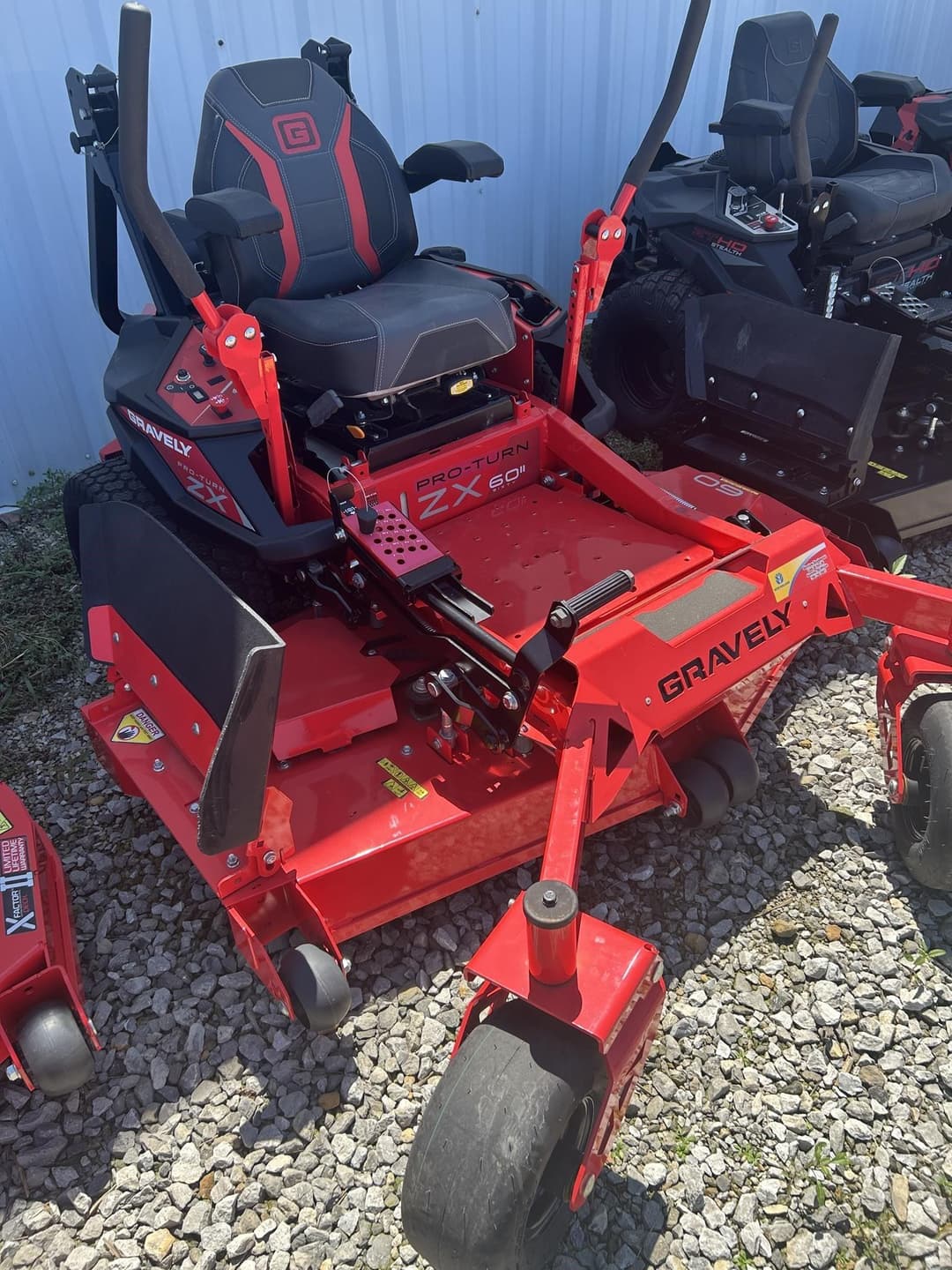 Image of Gravely Pro-Turn ZX 60 Image 1