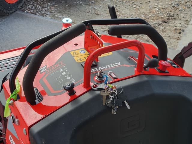 Image of Gravely Z-Stance 48 equipment image 4