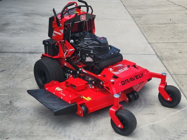 Image of Gravely Z-Stance 52 equipment image 2