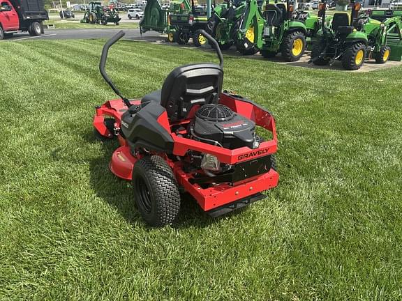Image of Gravely ZT34 equipment image 3