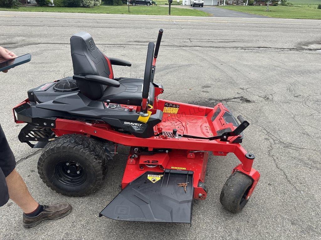 Image of Gravely ZTX-42 Primary image