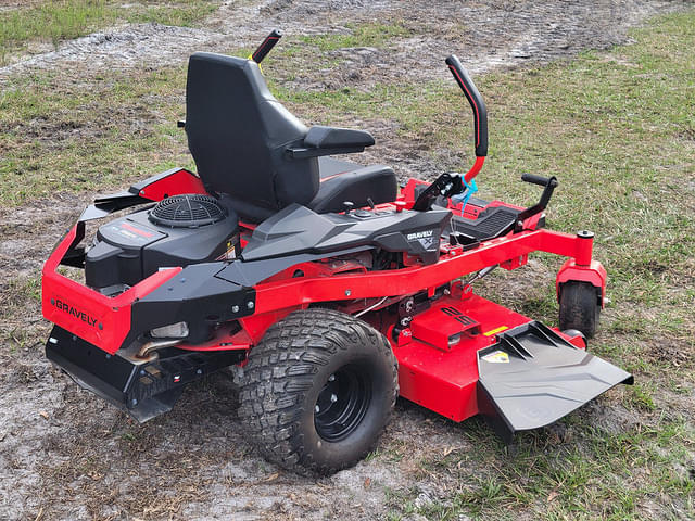 Image of Gravely ZTXL 52 equipment image 3