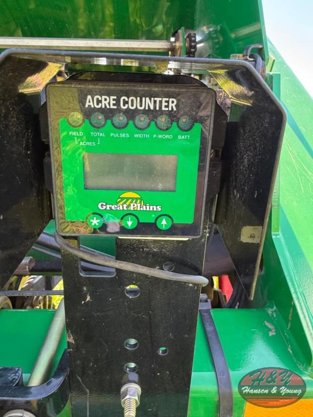 Image of Great Plains 1206NT equipment image 3