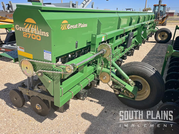 Image of Great Plains 2700 equipment image 3