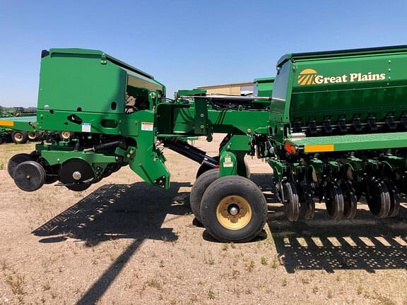 Image of Great Plains BD7600HD equipment image 2