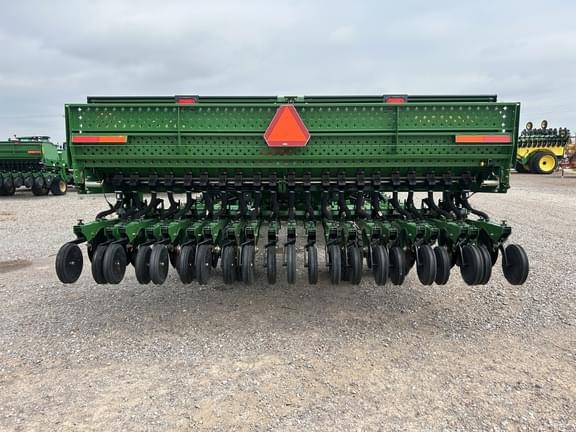 Image of Great Plains BD7600 equipment image 3