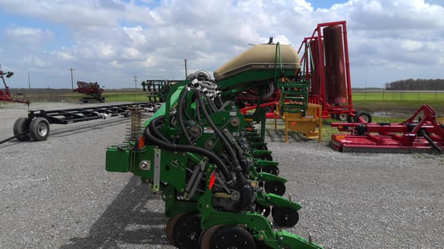 Image of Great Plains PL5200 equipment image 2