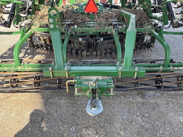 Image of Great Plains VT1100 equipment image 4