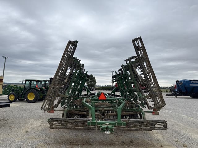 Image of Great Plains VT1100 equipment image 3