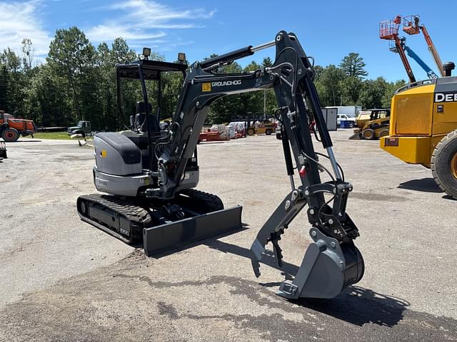 Image of Groundhog ZH40D equipment image 2
