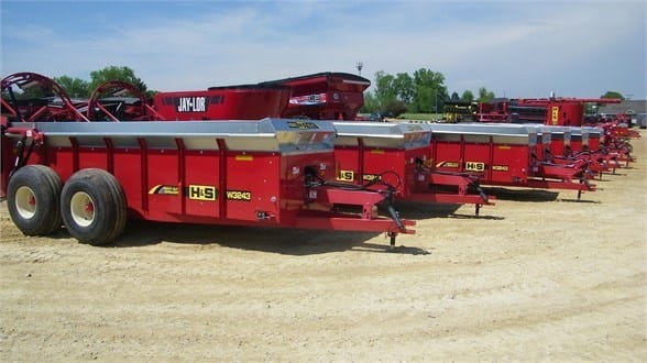 2024 H&S W3243 Equipment Image0