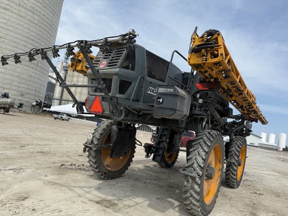 Image of Hagie STS12 equipment image 2