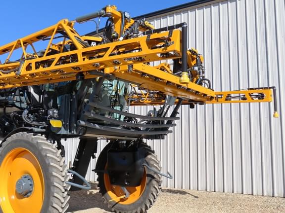 Image of Hagie STS12 equipment image 3