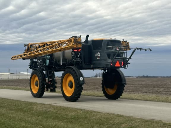 Image of Hagie STS16 equipment image 2