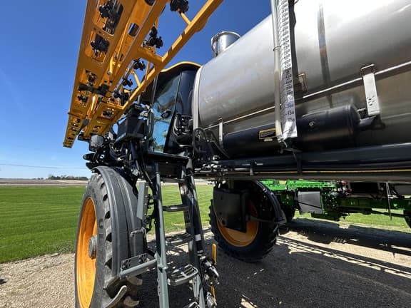 Image of Hagie STS16 equipment image 3