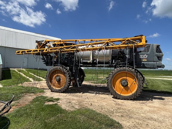 2024 Hagie STS16 Equipment Image0