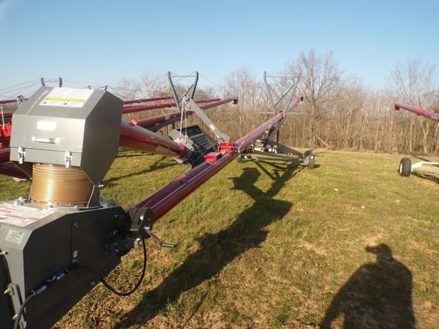 Image of Harvest by Meridian 1065 equipment image 1