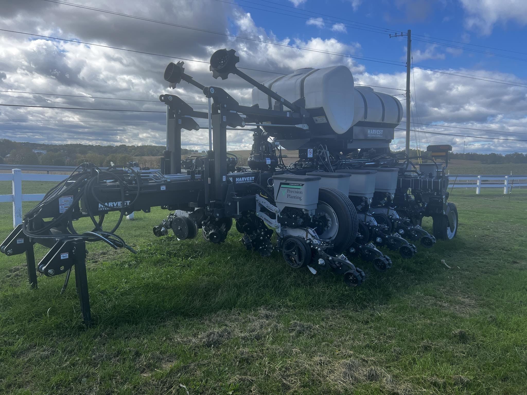 2024 Harvest International PB3030BRT Equipment Image0