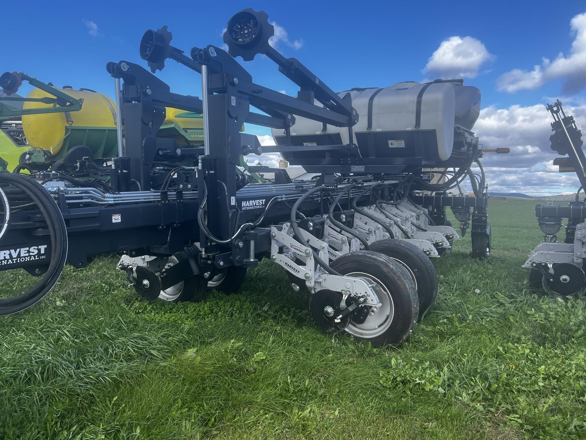 2024 Harvest International PB4030BRT Equipment Image0