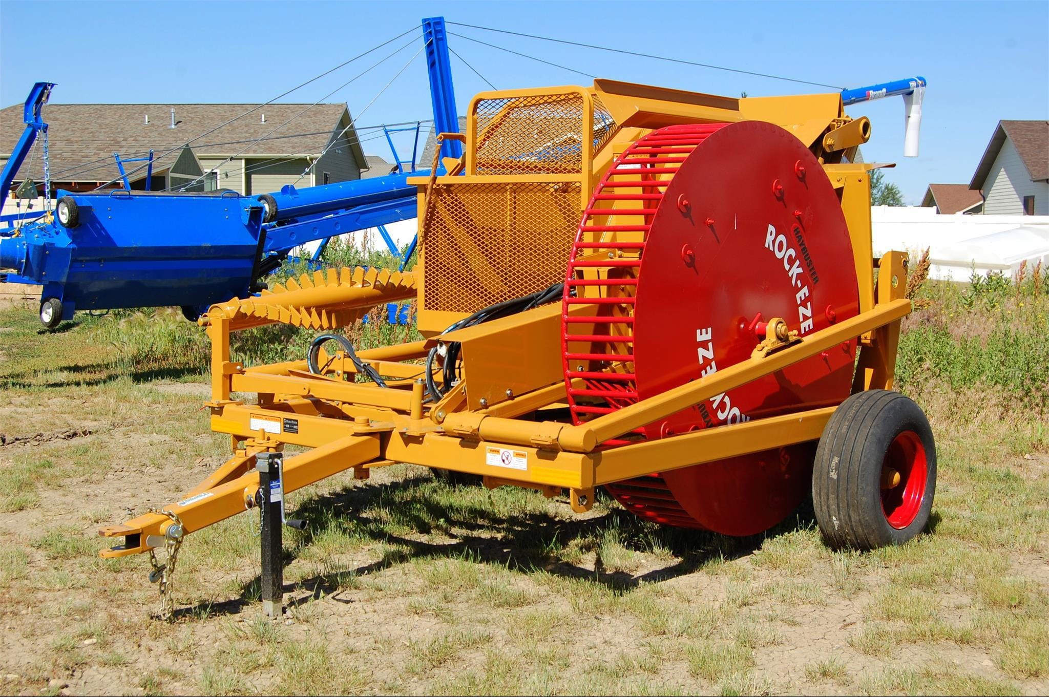 2024 Haybuster 3106 Rock EZE Equipment Image0