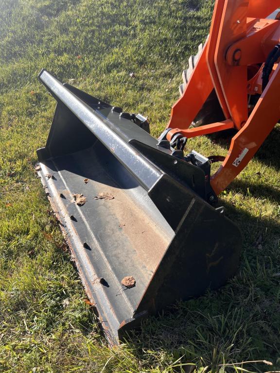 Image of Hitachi ZW80-5B equipment image 4