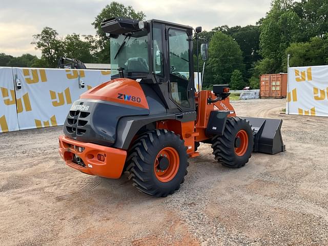 Image of Hitachi ZW80-5B equipment image 4