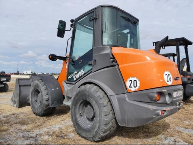 Image of Hitachi ZW95-6C equipment image 3