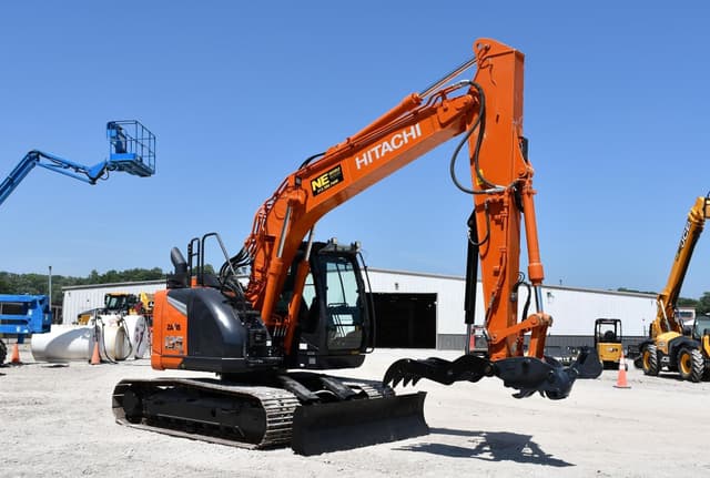 Image of Hitachi ZX135US-7H equipment image 3
