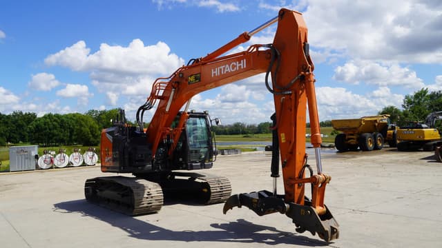 Image of Hitachi ZAXIS 245 USLC equipment image 3