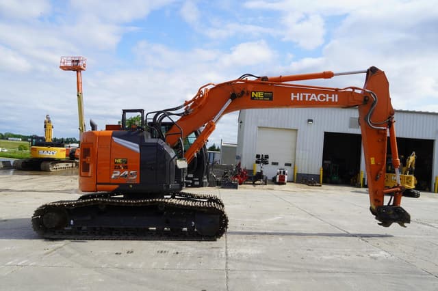 Image of Hitachi ZAXIS 245 USLC equipment image 4